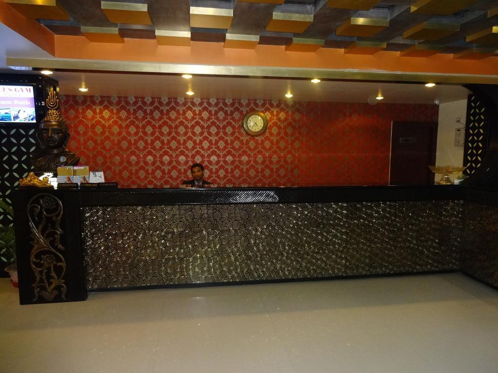 ראנצ'י Hotel Avn Grand מראה חיצוני תמונה