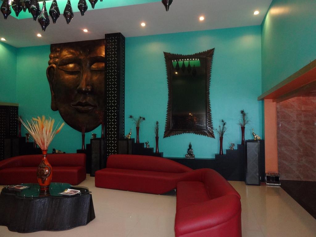 ראנצ'י Hotel Avn Grand מראה חיצוני תמונה