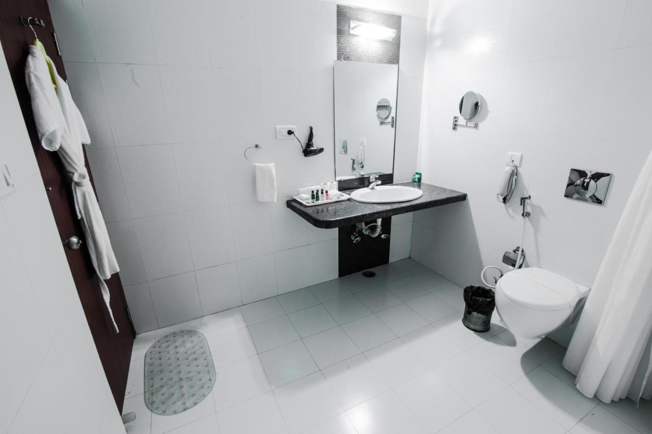 ראנצ'י Hotel Avn Grand מראה חיצוני תמונה