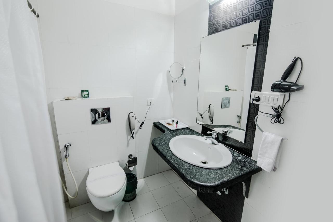 ראנצ'י Hotel Avn Grand מראה חיצוני תמונה