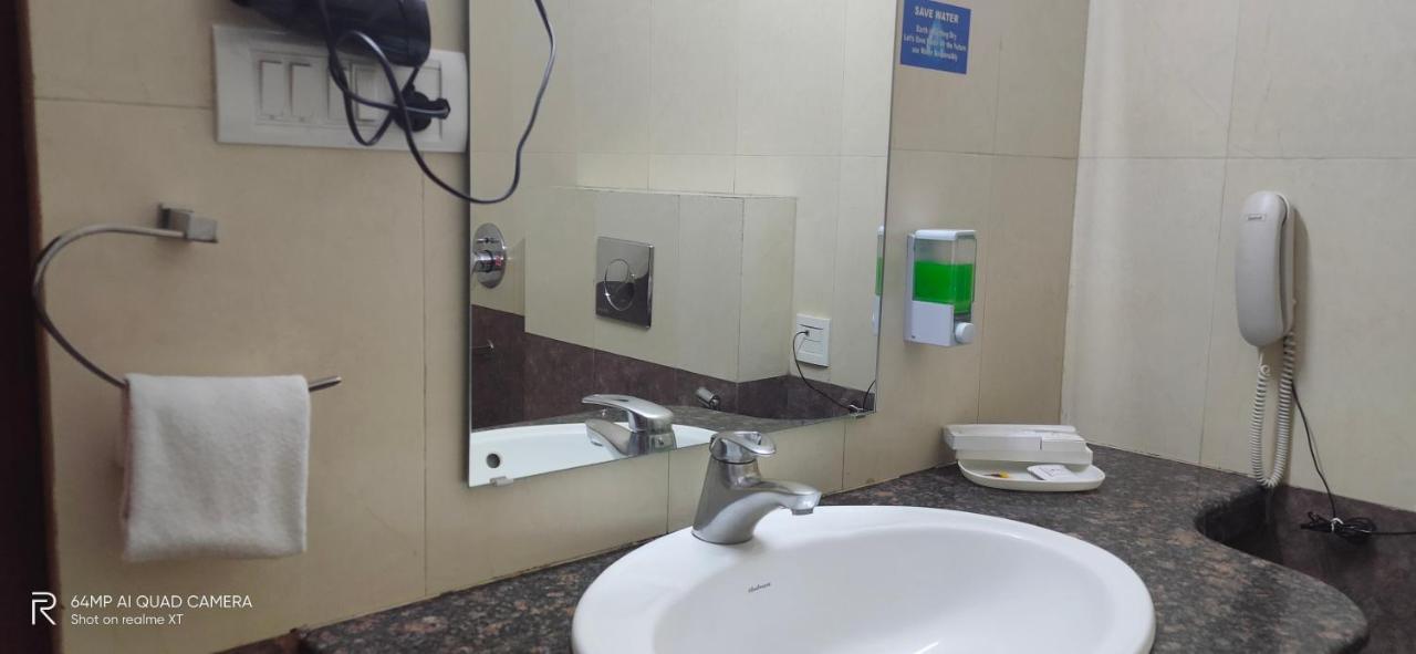 ראנצ'י Hotel Avn Grand מראה חיצוני תמונה