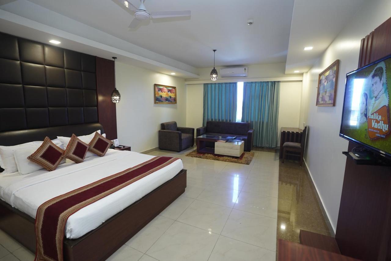 ראנצ'י Hotel Avn Grand מראה חיצוני תמונה