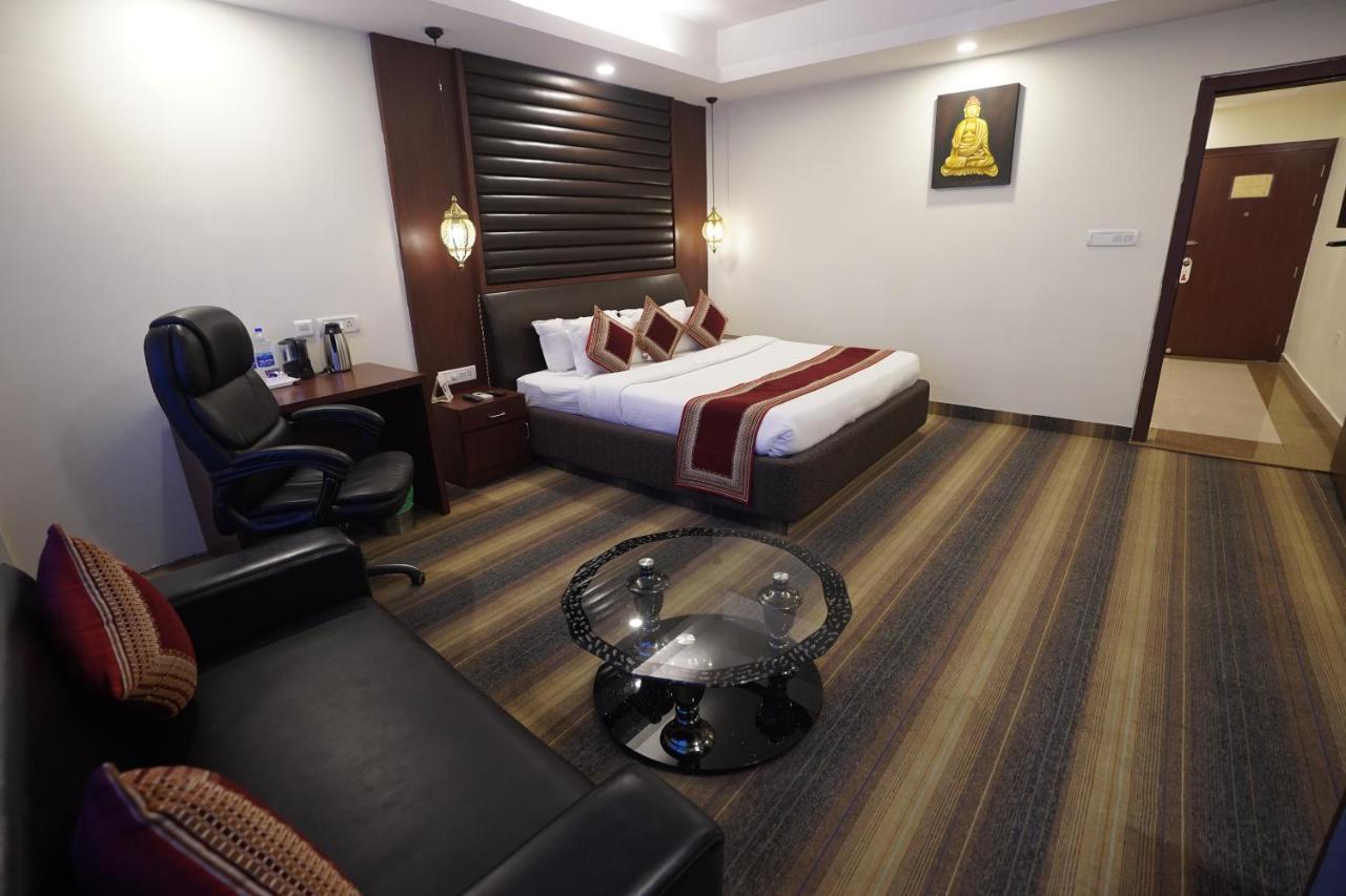 ראנצ'י Hotel Avn Grand מראה חיצוני תמונה