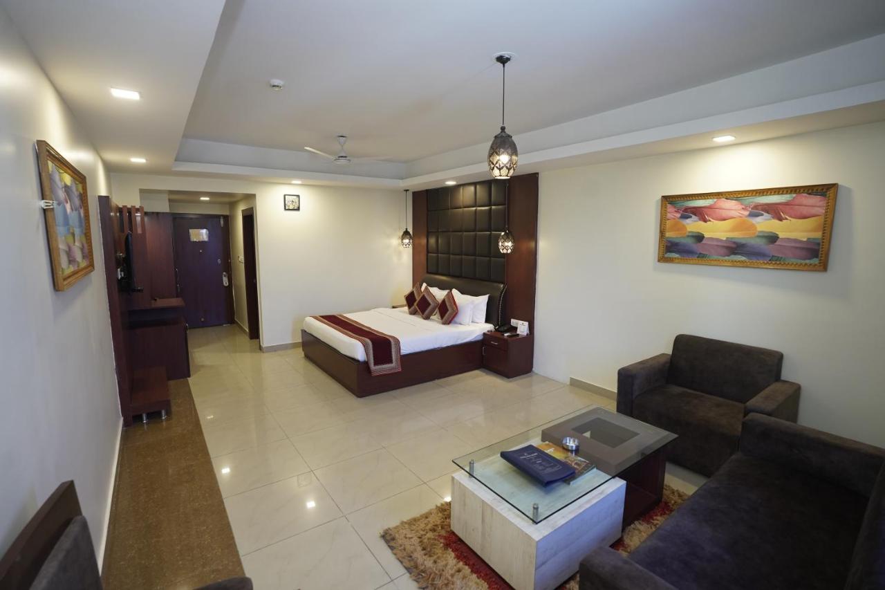 ראנצ'י Hotel Avn Grand מראה חיצוני תמונה