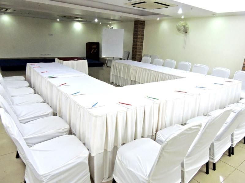 ראנצ'י Hotel Avn Grand מראה חיצוני תמונה